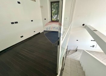 Scale - Locale Commerciale Lovere - foto 11