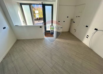 Stanza vuota - Locale Commerciale Lovere - foto 15