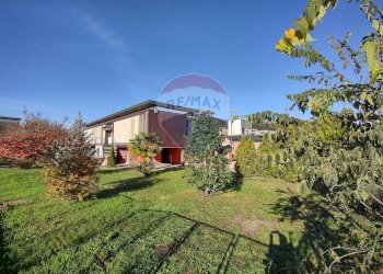 Giardino - Capannone via Ceresio
 
35, Vigevano - foto 1