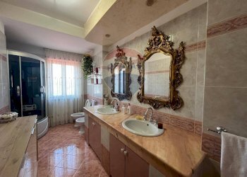 bagno - Appartamento Località Pietra della Madonna
 
snc, Peschici - foto 15