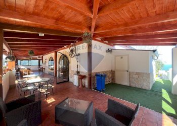 sala - Appartamento Località Pietra della Madonna
 
snc, Peschici - foto 32