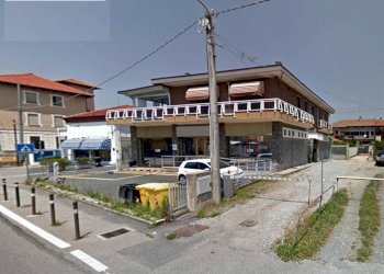 Foto 3 - Locale Commerciale Via Lanzo
68, Ciriè - foto 2