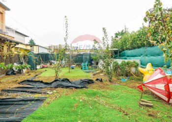 Giardino - Casa semi indipendente via varese
 
27, Mozzate - foto 2