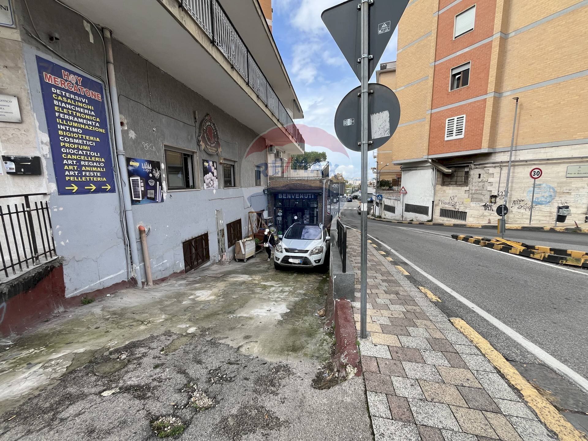 Edificio all\'aperto - Shop Via Pini di Solimene
35, San Giorgio a Cremano - photo 2