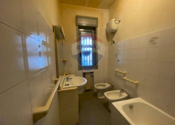 Bagno - Appartamento Via Roma
 
32, Giugliano in Campania - foto 13