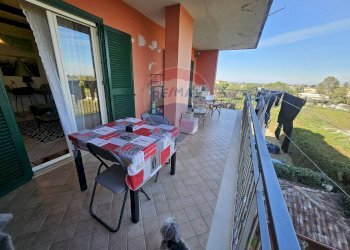 Balcone - Quadrilocale Via Bologna
 
59/E, Villaricca - foto 8