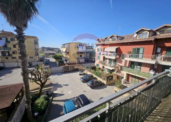 Balcone - Quadrilocale Via Bologna
 
59/E, Villaricca - foto 26