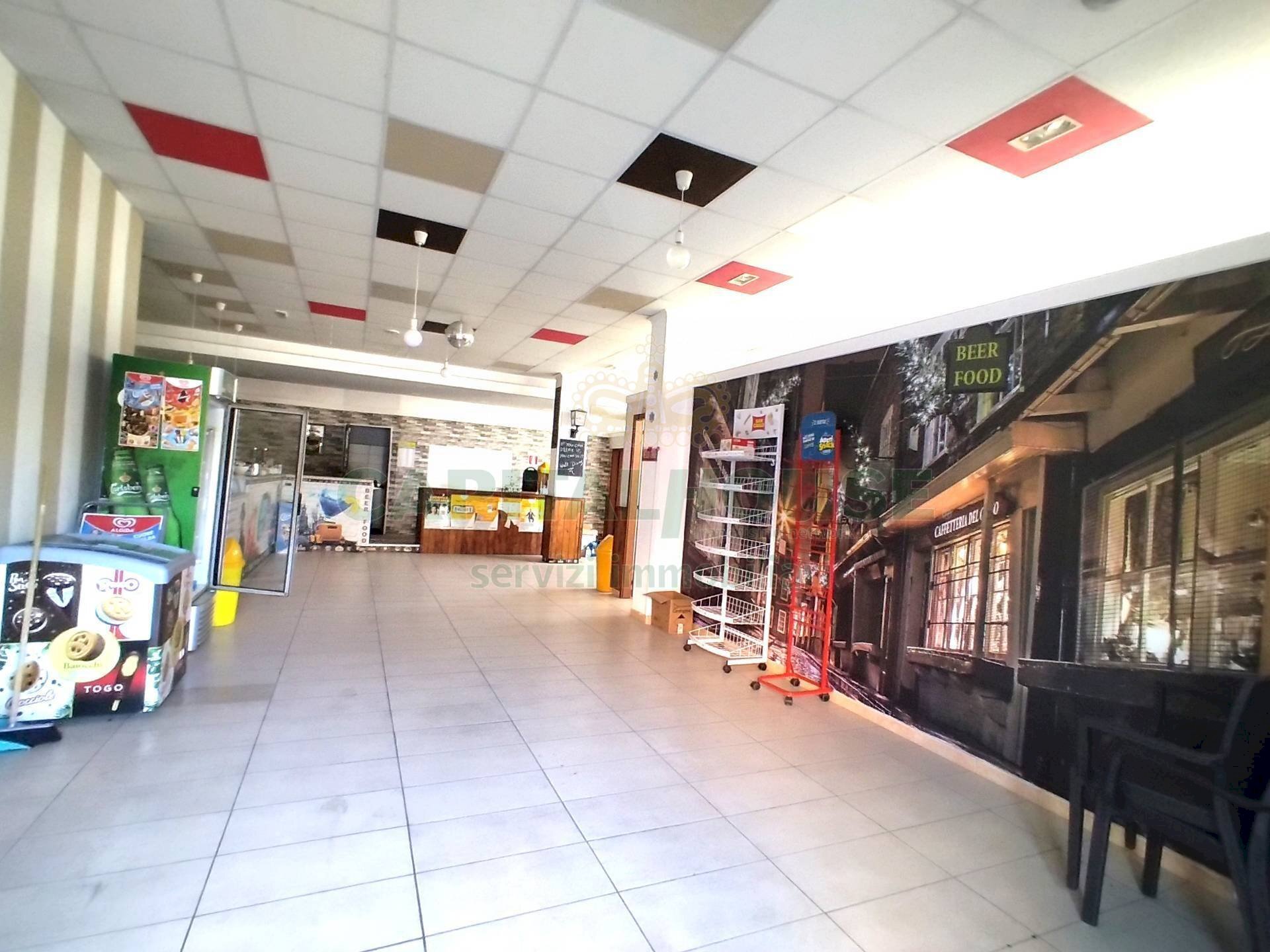 Foto 2 - Locale Commerciale via dante alighieri, Curti - foto 2