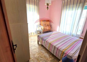 Camera / camera da letto - Three-room apartment via fratelli govoni
 
50, Minturno - photo 14