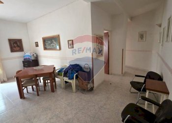 Sala da pranzo - Three-room apartment via fratelli govoni
 
50, Minturno - photo 15