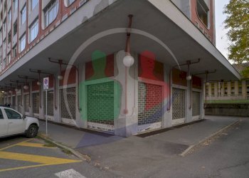 Foto 1 - Locale Commerciale Viale Carru'
 
8, Rivoli - foto 1