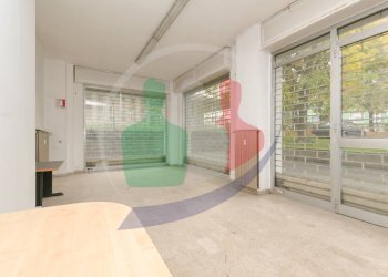 Foto 24 - Locale Commerciale Viale Carru'
 
8, Rivoli - foto 24