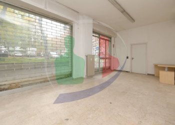 Foto 25 - Locale Commerciale Viale Carru'
 
8, Rivoli - foto 25