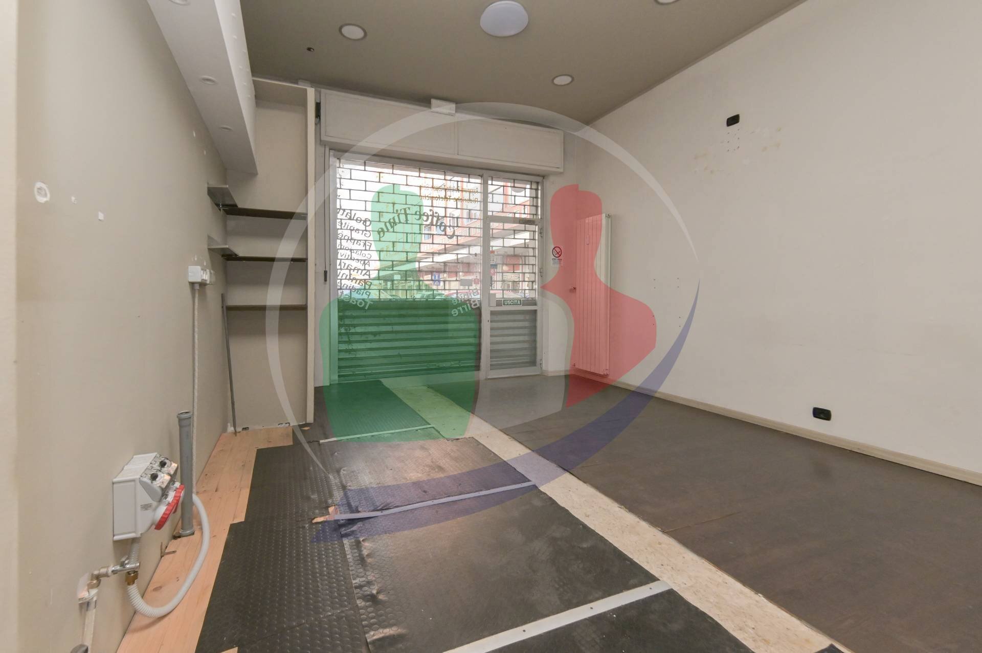 Foto 1 - Locale Commerciale Viale Carrù
 
10, Rivoli - foto 1