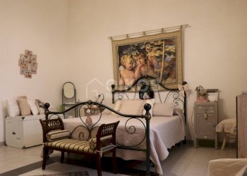 Foto 2 - Independent house vico balilla
 
3, Noto - photo 2