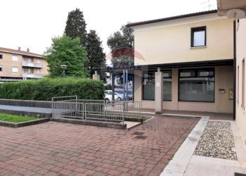 Casa all\'aperto - Locale Commerciale Via XVIII Giugno
 
68, Susegana - foto 4