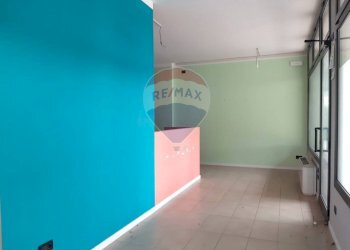 Stanza vuota - Locale Commerciale Via XVIII Giugno
 
68, Susegana - foto 5