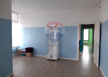 Stanza vuota - Locale Commerciale Via XVIII Giugno
 
68, Susegana - foto 12