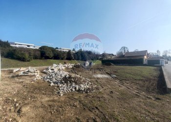 Vista delle montagne - Terreno edificabile Via Galvani
 
snc, Mornago - foto 4