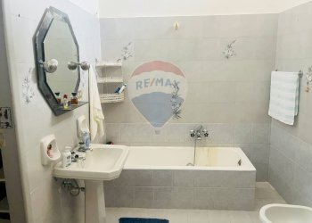 Bagno - Casa indipendente Via Vittorio Emanuele III
 
149, Monterosso Almo - foto 29