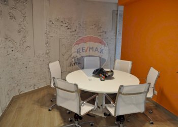 Sala da pranzo - Locale Commerciale VIALE EUROPA
 
449, Ragusa - foto 8