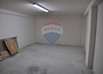 Stanza vuota - Locale Commerciale VIALE EUROPA
 
449, Ragusa - foto 11