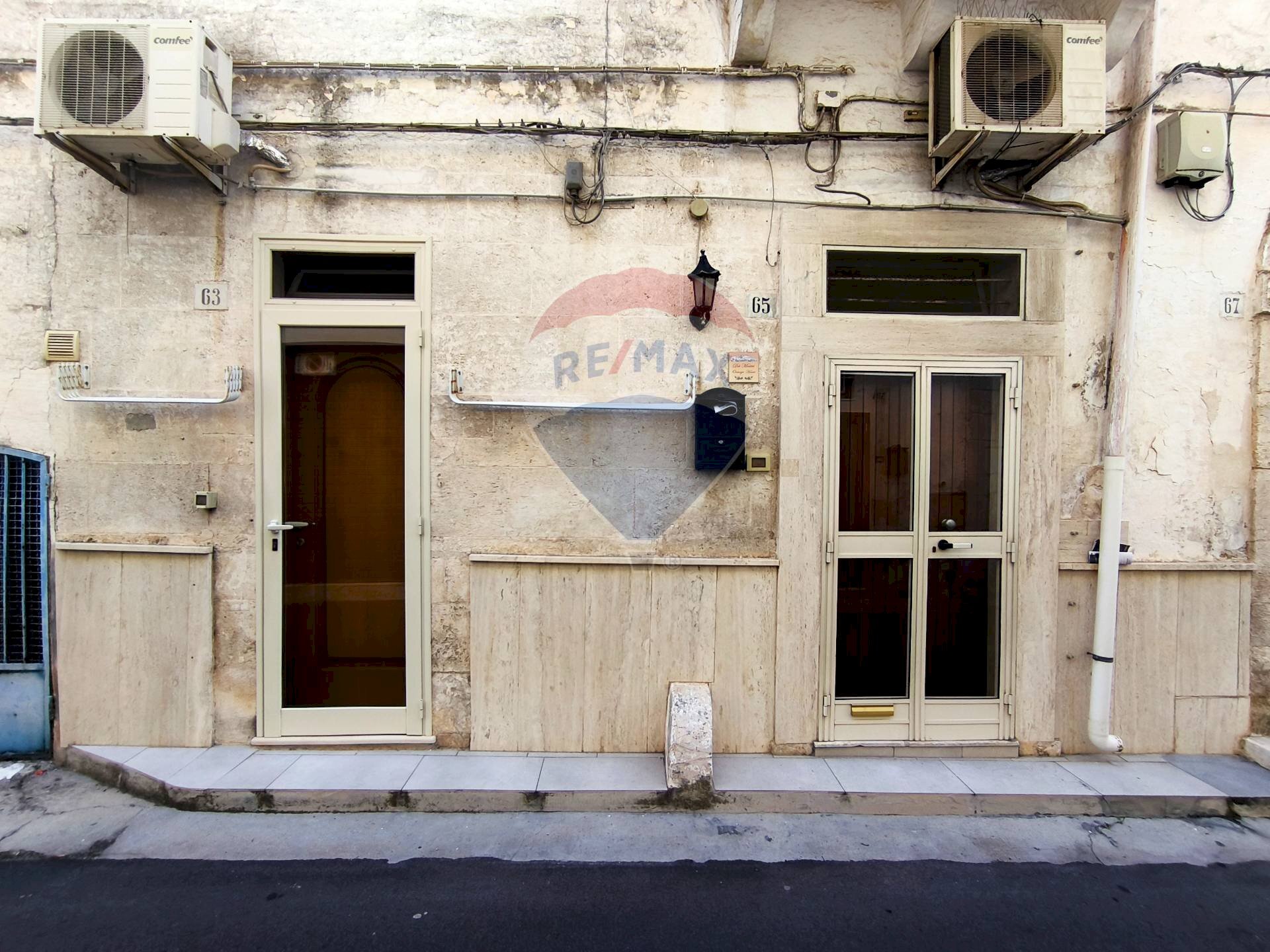Edificio all\'aperto - Casa indipendente Via Pietro de Cristoforis
 
63, Ostuni - foto 2