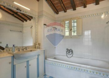 Bagno - Villa Localita' Campodori
 
snc, Pescaglia - foto 7