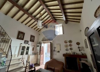 Soggiorno - Bilocale via Carlo Alberto
 
23, Pisticci - foto 12