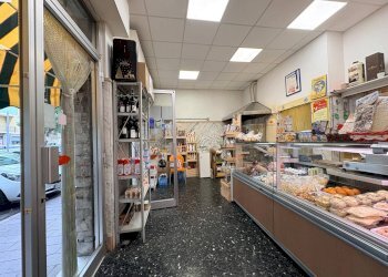 Foto 1 - Attività Commerciale Corso Tardy e Benech, Savona - foto 1