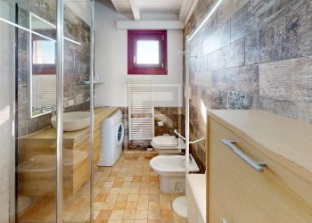 Foto 12 - Trilocale Località Sermana
 
1, Peschiera del Garda - foto 12