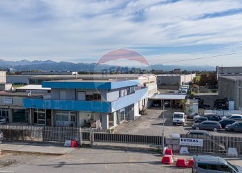 Edificio all\'aperto - Locale Commerciale Viale Eurpa
 
11, Suisio - foto 2