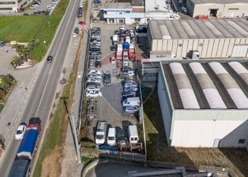 Edificio all\'aperto - Locale Commerciale Viale Eurpa
 
11, Suisio - foto 10