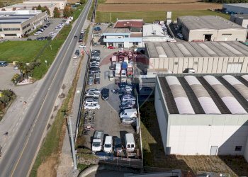 Edificio all\'aperto - Locale Commerciale Viale Eurpa
 
11, Suisio - foto 15