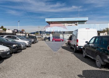 Edificio all\'aperto - Locale Commerciale Viale Eurpa
 
11, Suisio - foto 18