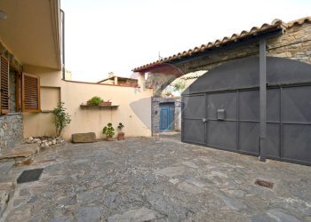 Terrazza - Casa indipendente Vico I Dante Alighieri
 
8, Villasalto - foto 4
