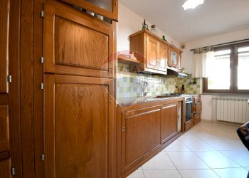 Cucina - Casa indipendente Vico I Dante Alighieri
 
8, Villasalto - foto 13