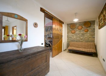 Hall / corridoio - Casa indipendente Vico I Dante Alighieri
 
8, Villasalto - foto 16