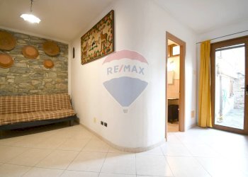 Hall / corridoio - Casa indipendente Vico I Dante Alighieri
 
8, Villasalto - foto 19