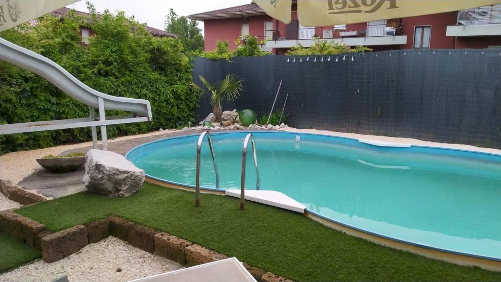 Piscina - Independent house Roncadelle - photo 1