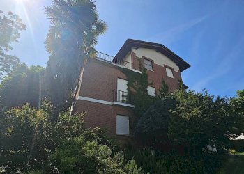 Facciata - Villa via Podio, Pino Torinese - foto 3