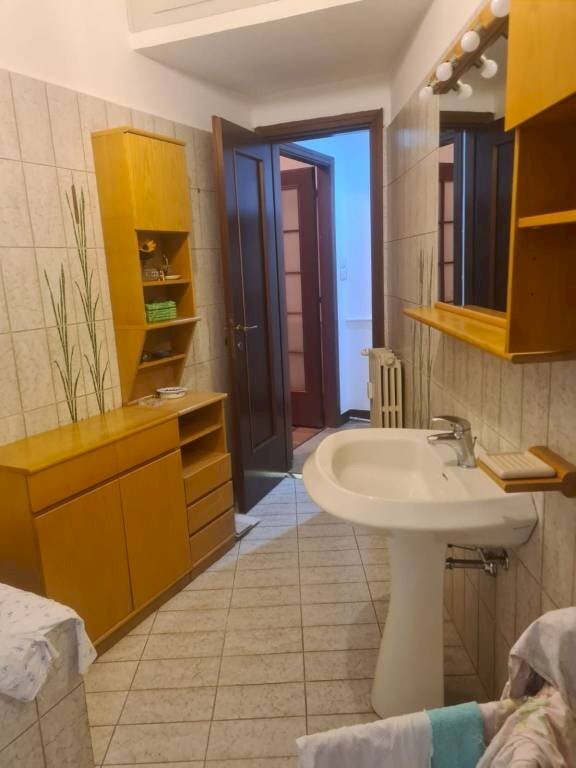 Bagno - Three-room apartment piazza Francesco Guardi, 1, Milano - photo 3