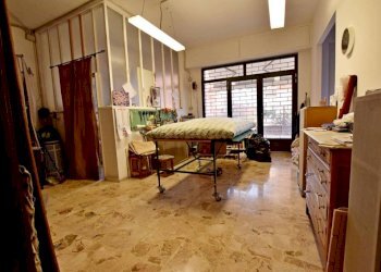 Interno non residenziale - Negozio via Ortigara, 1/b, Mondovì - foto 6