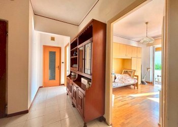 Corridoio - Trilocale via Alberto Guglielmotti, Genova (zona Pegli) - foto 13