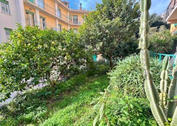 Giardino - Trilocale via Alberto Guglielmotti, Genova (zona Pegli) - foto 19