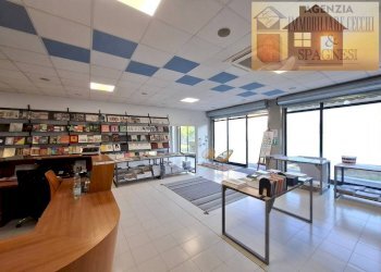 Interno non residenziale - Negozio via Toscana, Prato - foto 9