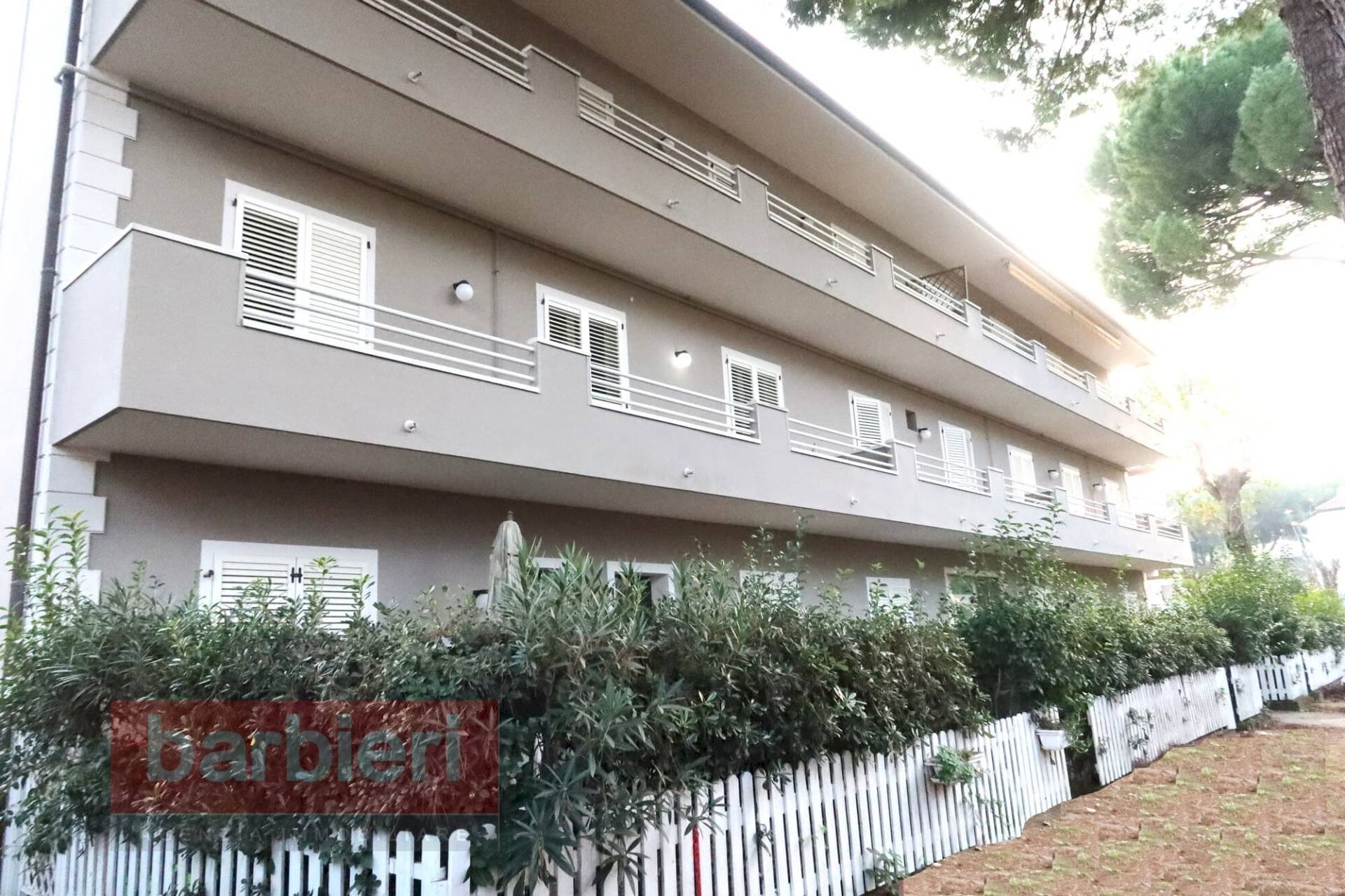 Foto 1 - Bilocale via Vesuvio
 
1, Cervia - foto 1