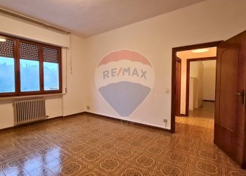 Stanza vuota - Appartamento via gramsci
 
126, Buti - foto 5