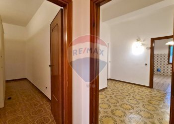 Hall / corridoio - Appartamento via gramsci
 
126, Buti - foto 12