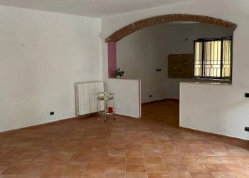 Salone - Four-room apartment via Luigi Salvatore Cherubini, 81, Torino (neighborhood Barriera Milano) - photo 19